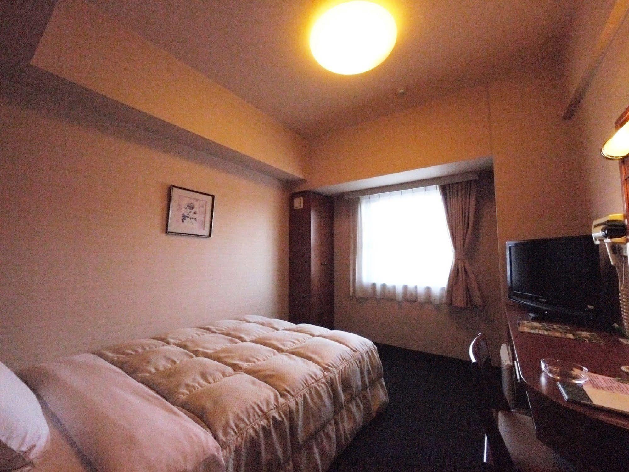 Hotel Route-Inn Судзука Экстерьер фото